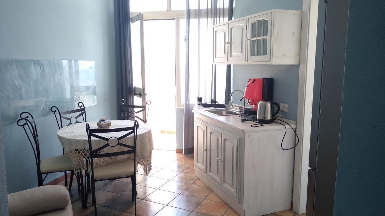 Nereidi Bed & Breakfast Santa Flavia Bagian luar foto
